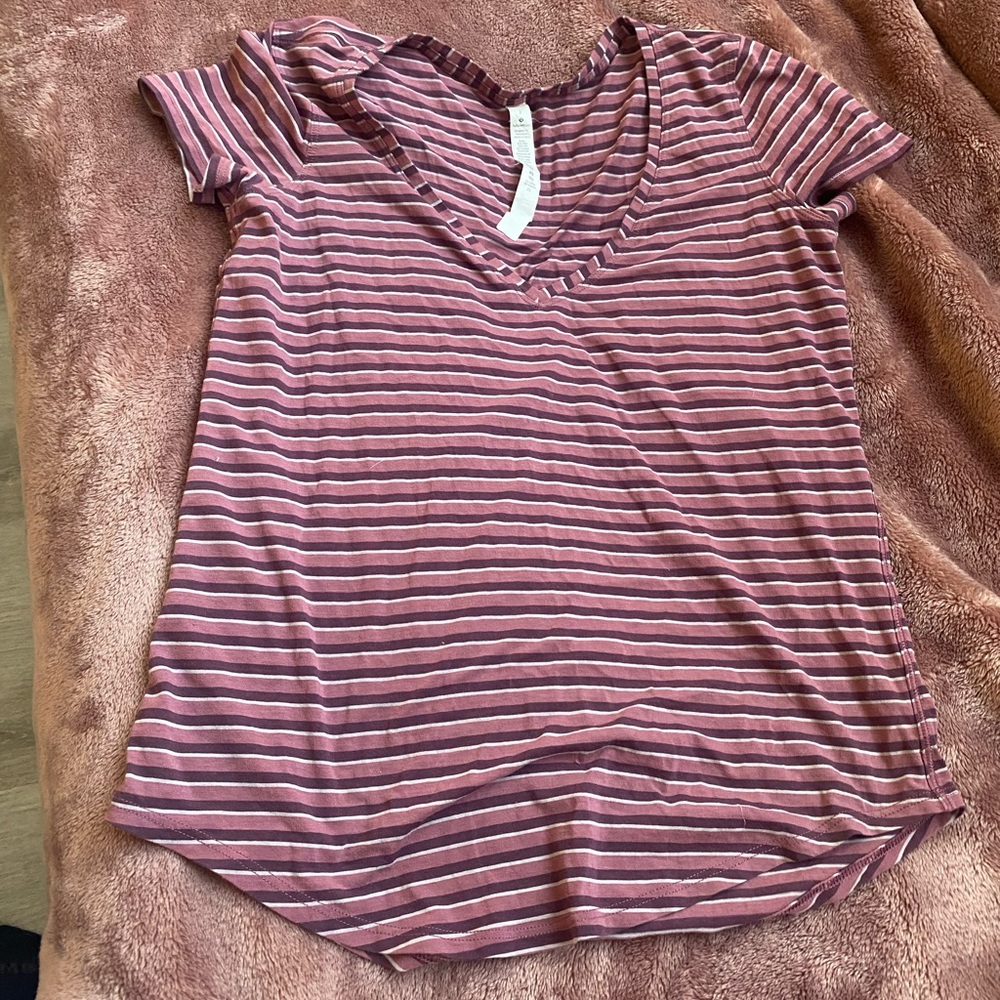 Lulu lemon v neck tshirt
